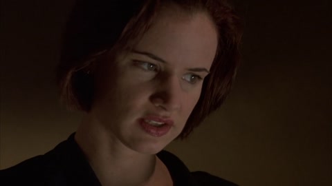 The 4th Floor (1999) BluRay 720p h264 [Hindi-English]